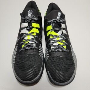 Nike Kyrie Flytrap V 5 Mens Basketball Shoes‎ Black White CZ4100 002 - SIZE 10